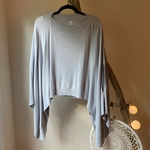 EUC Lululemon Forward Flow Cape